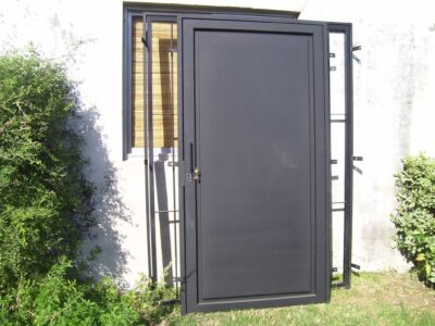 Herreria, reparaciones, fabricación de rejas portones frentes de rejas,s