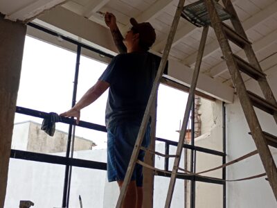 Se hace trabajo de contrucion en gral.pintura albañilería plomería electricidad en gral