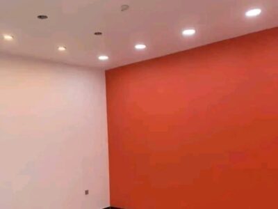 Tony, Pintor profesional 27 años de experiencia en el sector.