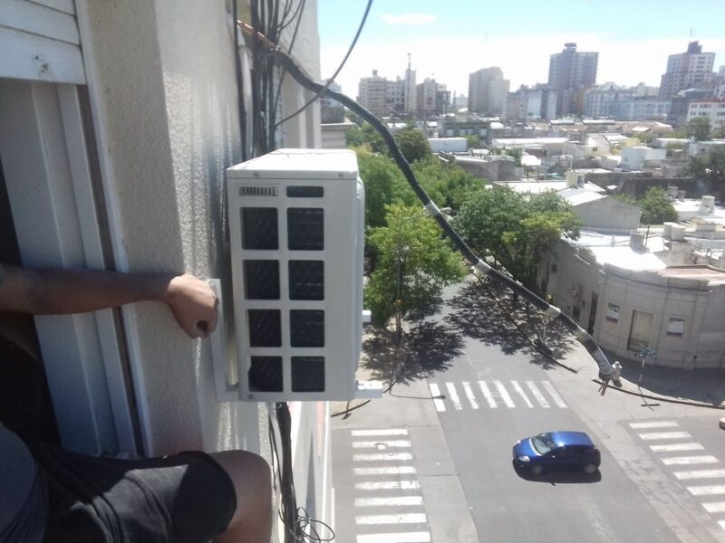 Instalaciones comerciales, domiciliarias, mantenimiento de equipos de frio y reparación