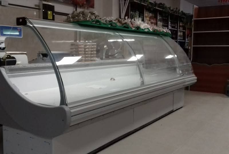 Instalaciones comerciales, domiciliarias, mantenimiento de equipos de frio y reparación