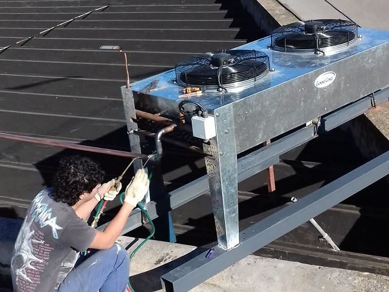 Instalaciones comerciales, domiciliarias, mantenimiento de equipos de frio y reparación