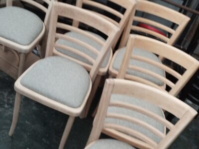 Nos dedicamos a refacciones de todo tipo especialmente en pintura interior, ext , altura, impermeabilizaciones , revestimientos , etc.