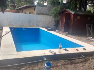 Nos dedicamos a refacciones de todo tipo especialmente en pintura interior, ext , altura, impermeabilizaciones , revestimientos , etc.