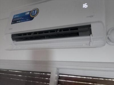 Diego Martin Campuzano. Técnico en refrigeración, técnico en electrónica , técnico en electricidad domiciliaria