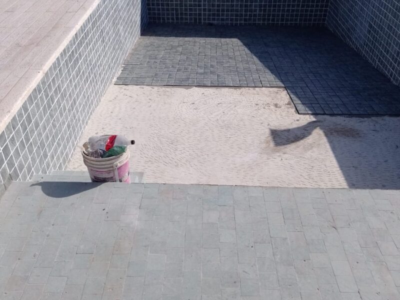 Oficial albañil , electricidad doméstica