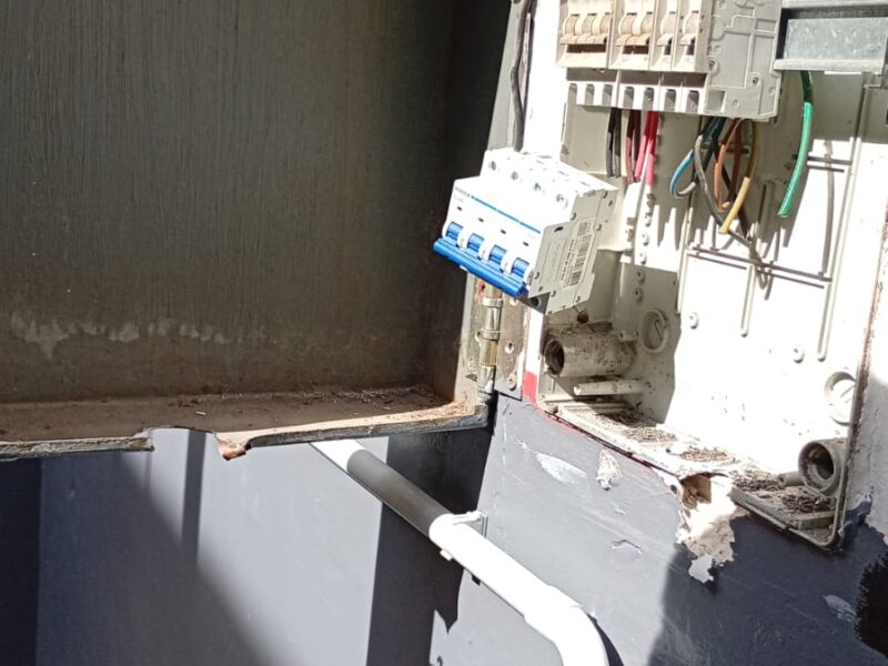 Matriculado en la electricidad y refrigeración