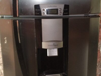 Reparación e instalación de aires acondicionados Split. Heladeras Familiares, Comerciales Frezzer, exhibidoras.-