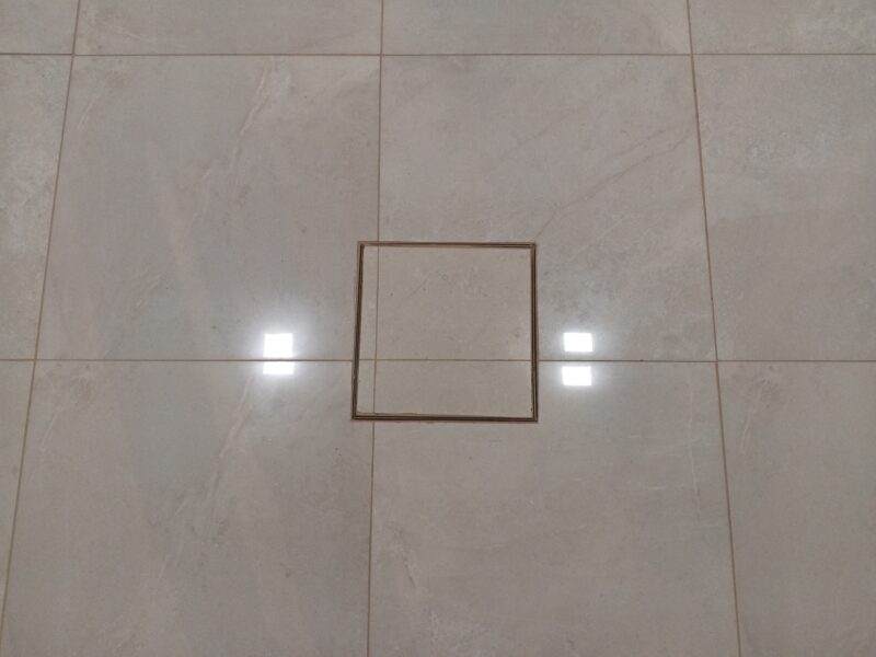 Colocación de cerámicos y porcelanatos también servicio de plomería completa