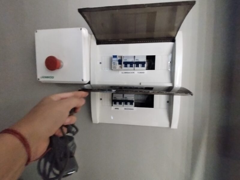 Electricista Matriculada