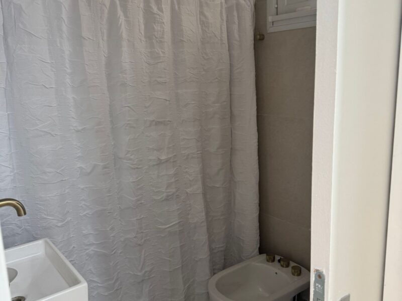 Adosproyectar. Somos una empresa que se dedica a la remodelación de baños, cocina, dto,casa y locales.